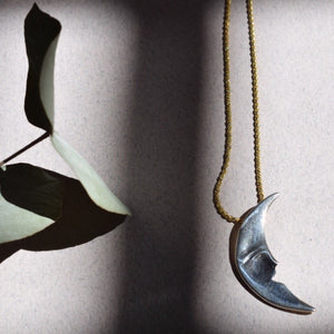 
                
                    Load image into Gallery viewer, Moonface Necklace
                
            