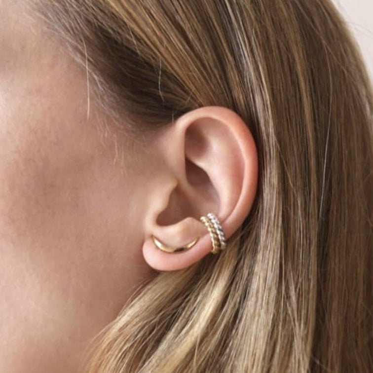 
                
                    Load image into Gallery viewer, Earcuff Braided
                
            